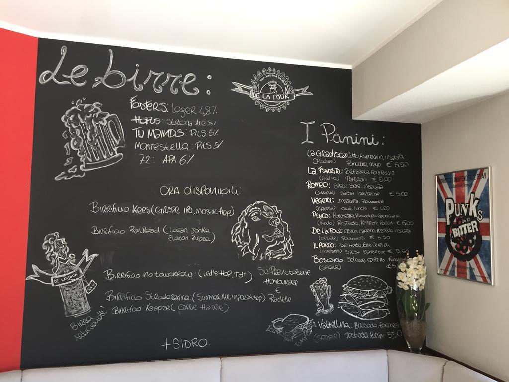מלון טיראנו De La Tour מראה חיצוני תמונה